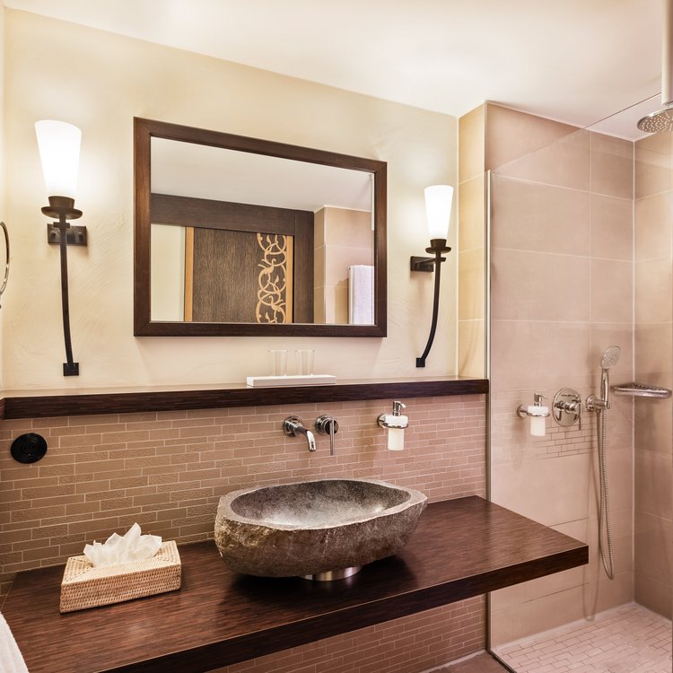 Modernes Badezimmer im Park-Hotel Hagenbeck – Komfort und Stil in perfekter Harmonie