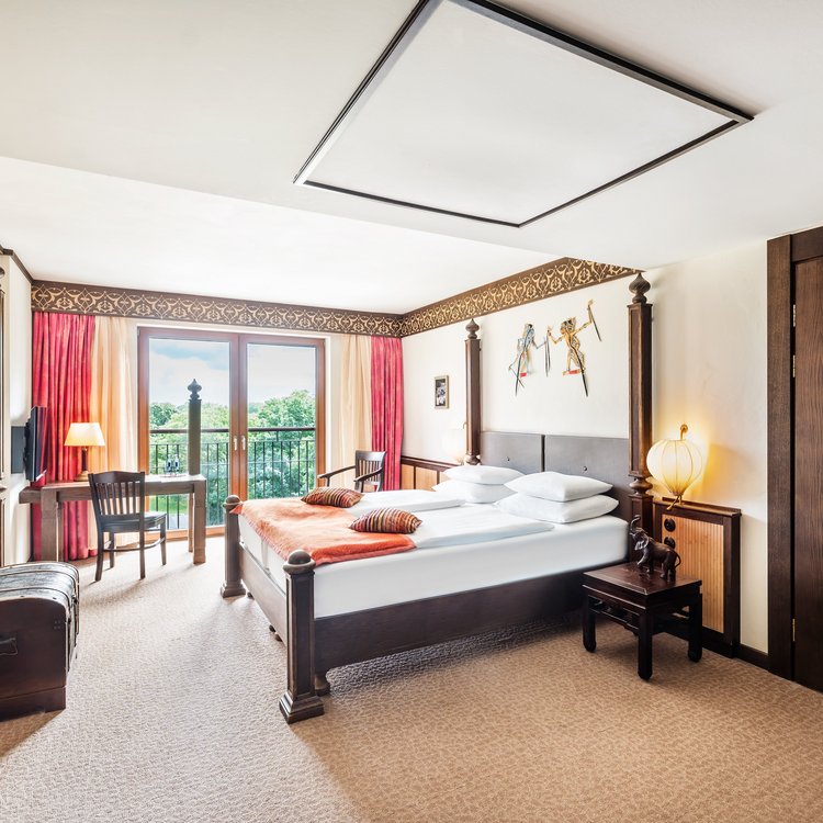 Barrierefreies Zimmer im Park-Hotel Hagenbeck – Komfort und Zugänglichkeit im stilvollen Design