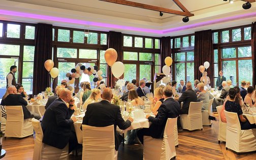 Festlich geschmückter Carl Hagenbeck Saal