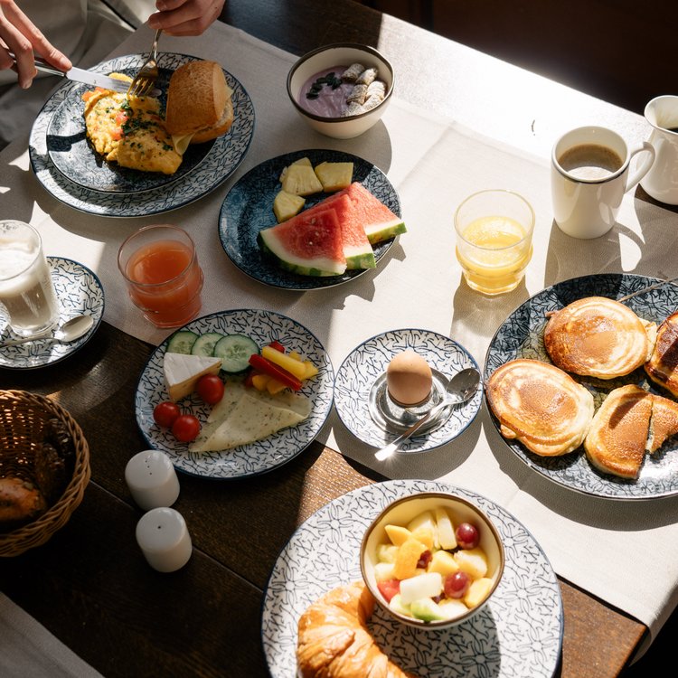 Frühstückstisch von oben